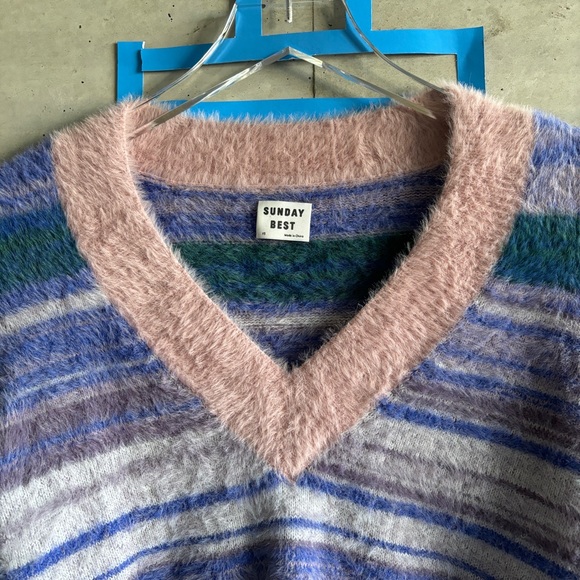 NWOT Aritzia Sunday Best Kitten V Neck Cropped Stripe Sweater - Picture 5 of 10